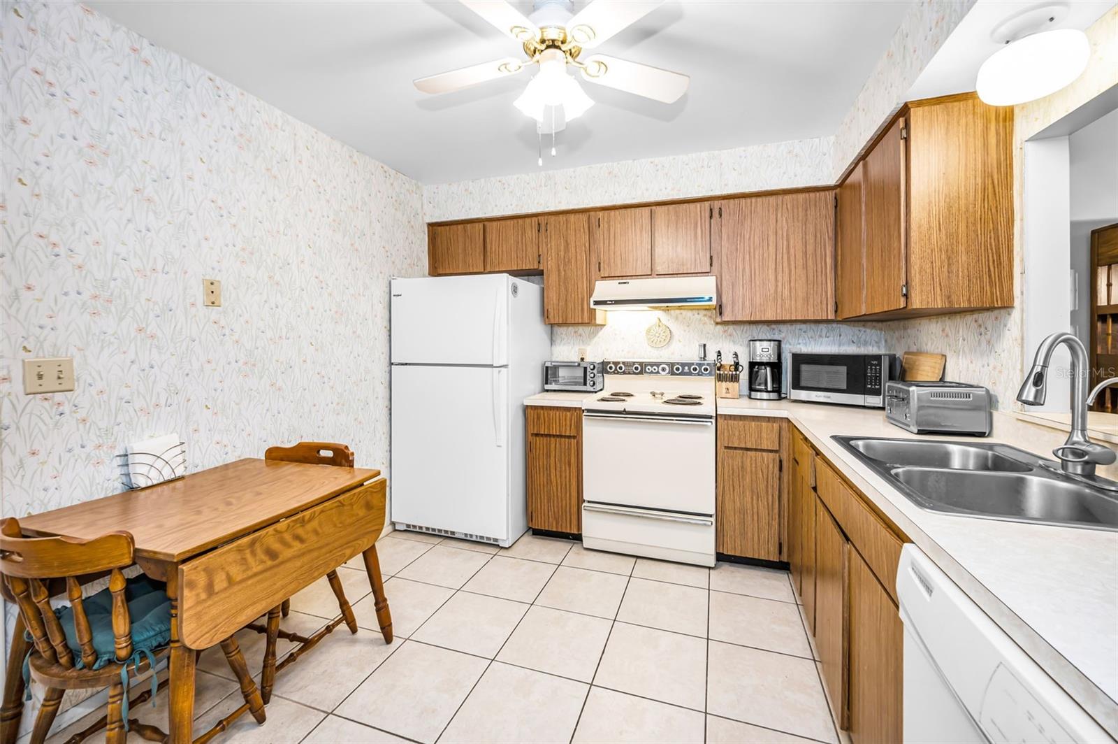 Image 16 of 100 For 3200 Mcmath Drive