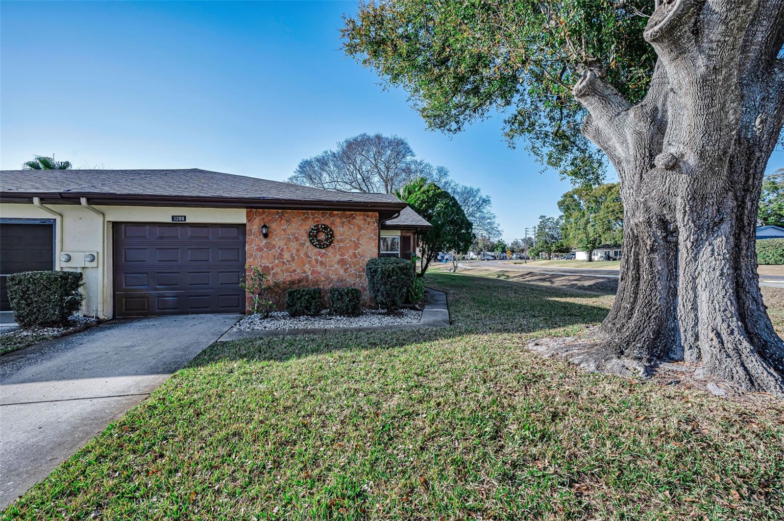 Image 5 of 100 For 3200 Mcmath Drive