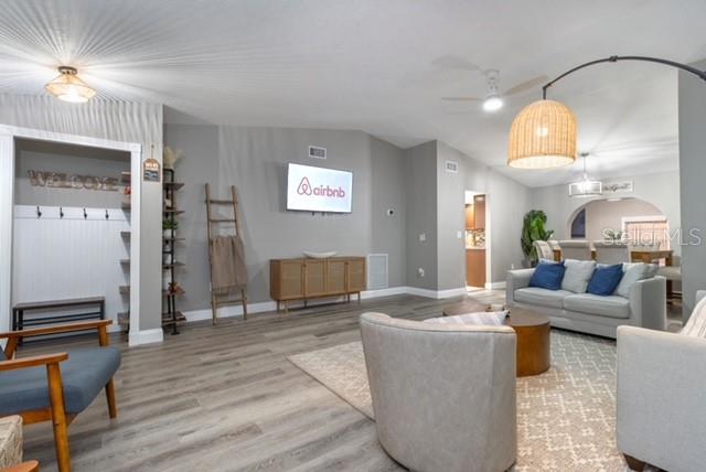 Listing photo id 12 for 9605 129th Avenue