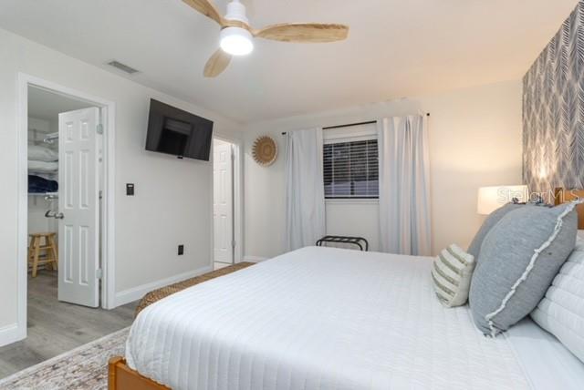 Listing photo id 16 for 9605 129th Avenue