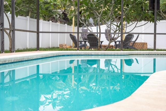 Listing photo id 36 for 9605 129th Avenue