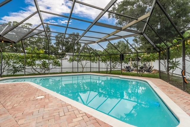 Listing photo id 5 for 9605 129th Avenue