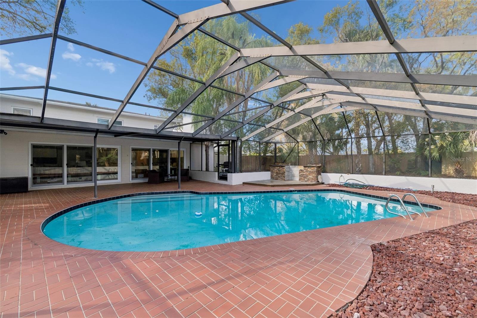 Image 6 of 26 For 8402 Boxwood Drive