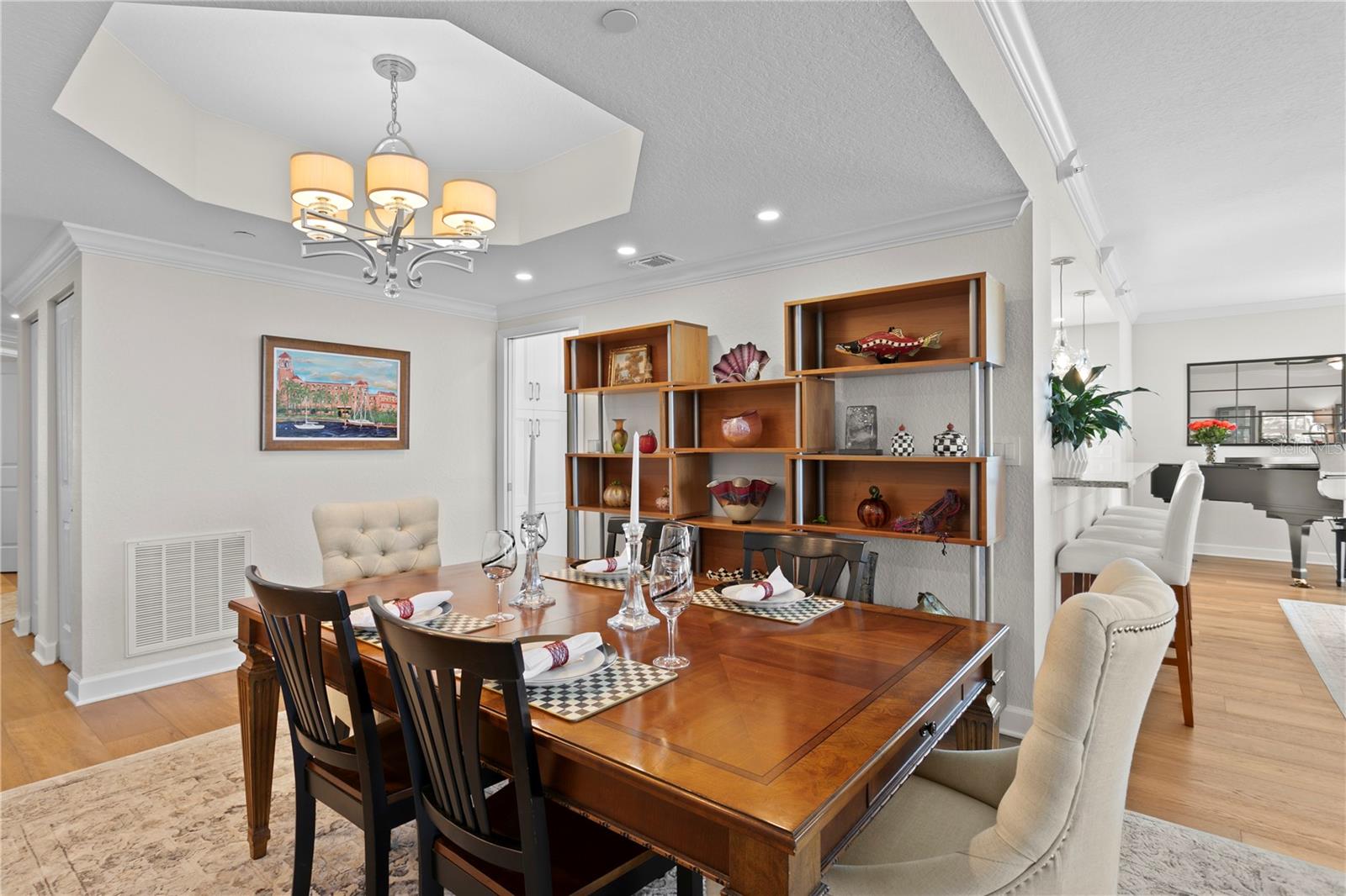 Image 14 of 76 For 4830 Osprey Drive S 201