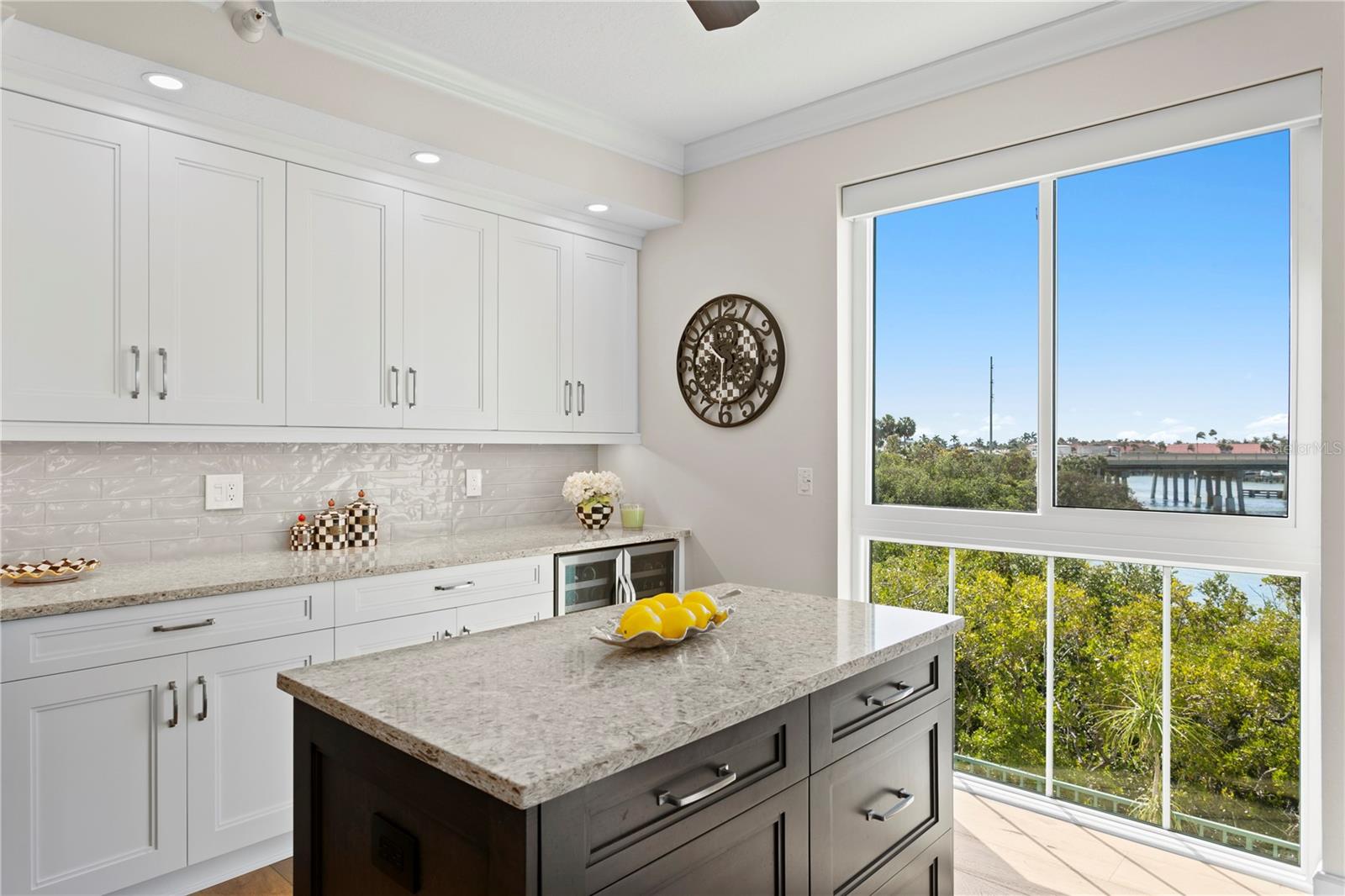 Image 35 of 76 For 4830 Osprey Drive S 201