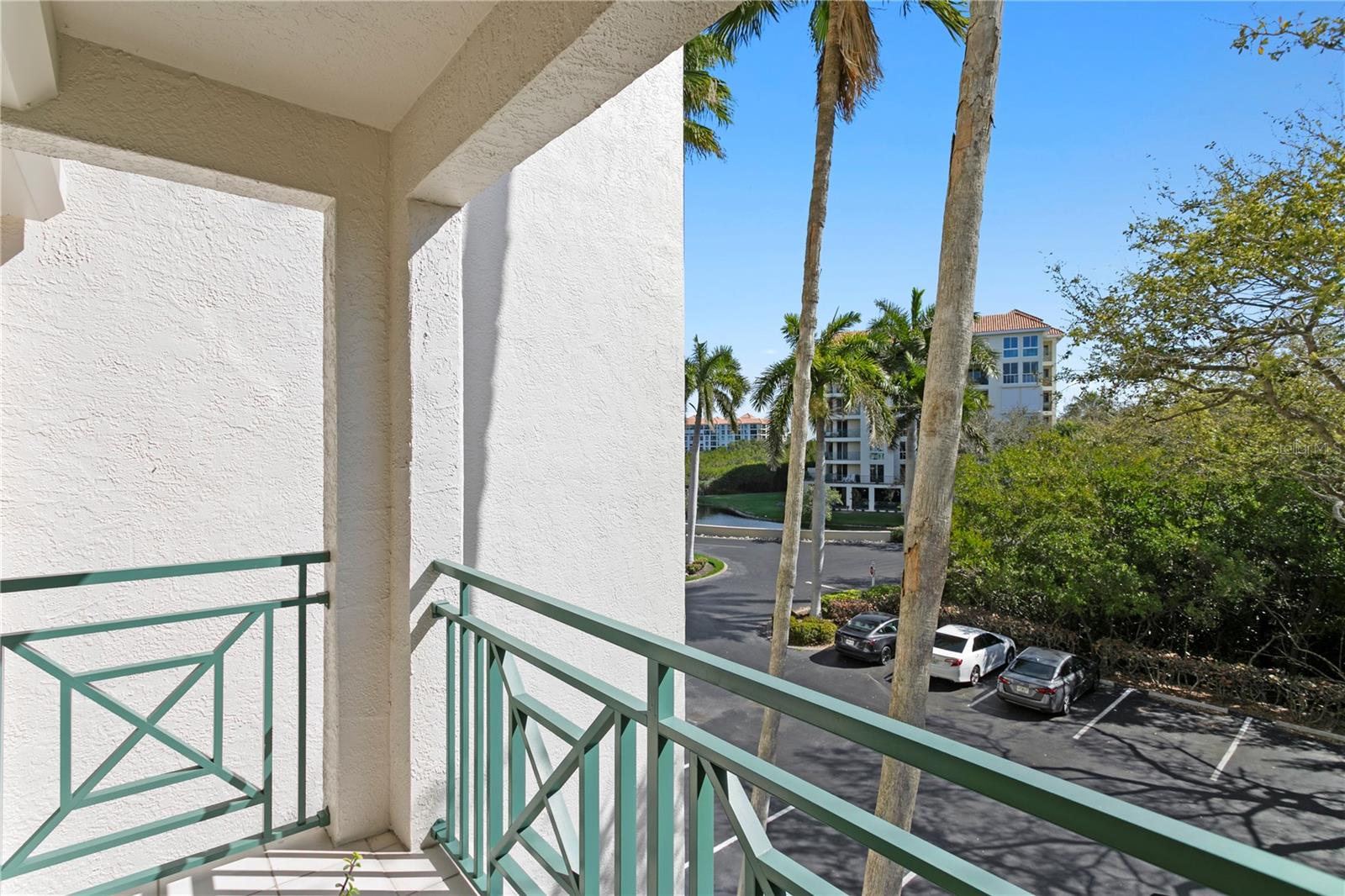 Image 42 of 76 For 4830 Osprey Drive S 201