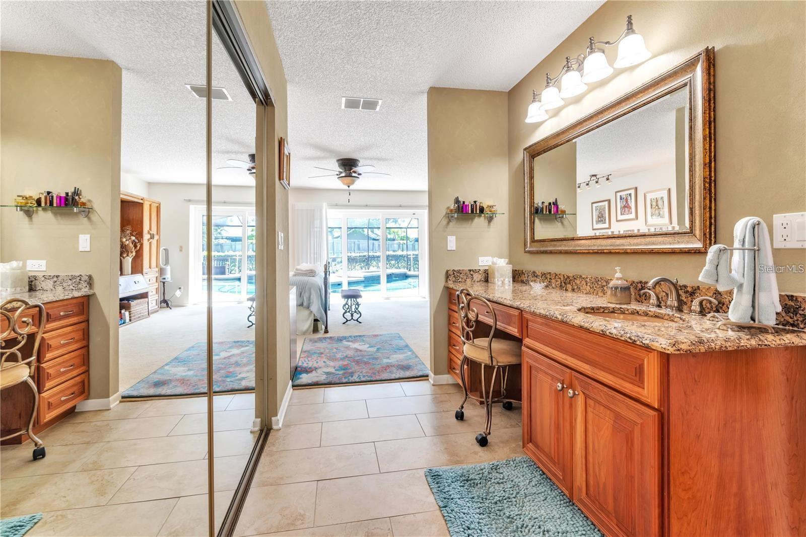 Image 11 of 46 For 2715 Montague Court E