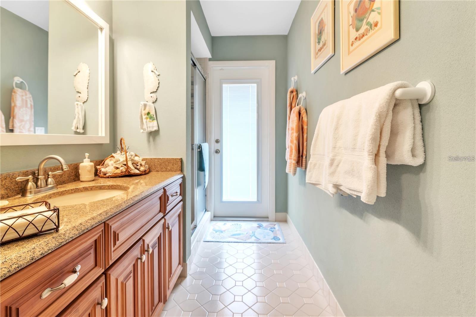 Image 24 of 46 For 2715 Montague Court E