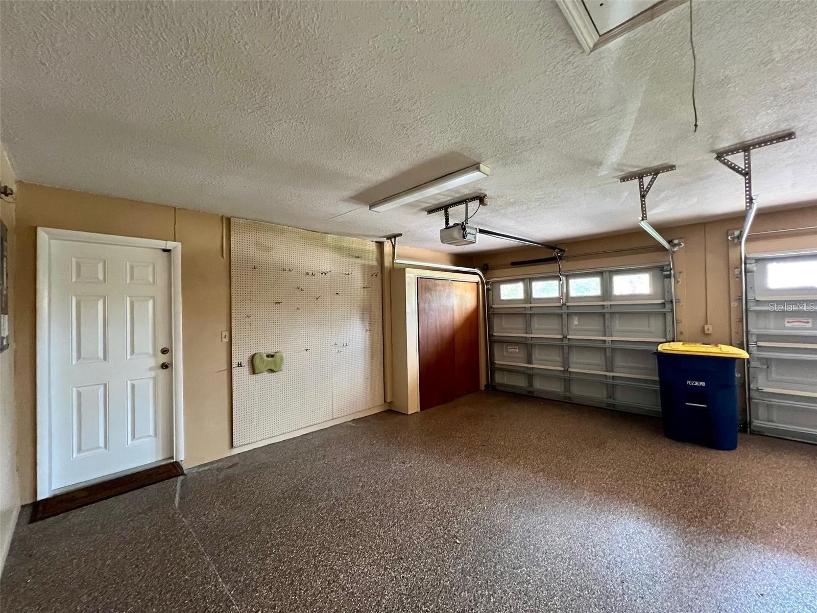 Image 29 of 46 For 2715 Montague Court E