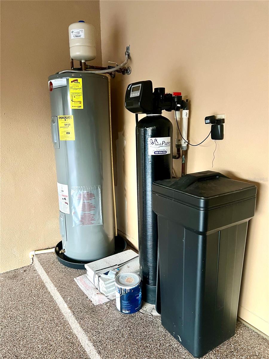 Image 30 of 46 For 2715 Montague Court E