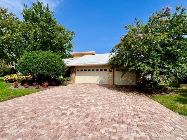 Image 38 of 46 For 2715 Montague Court E