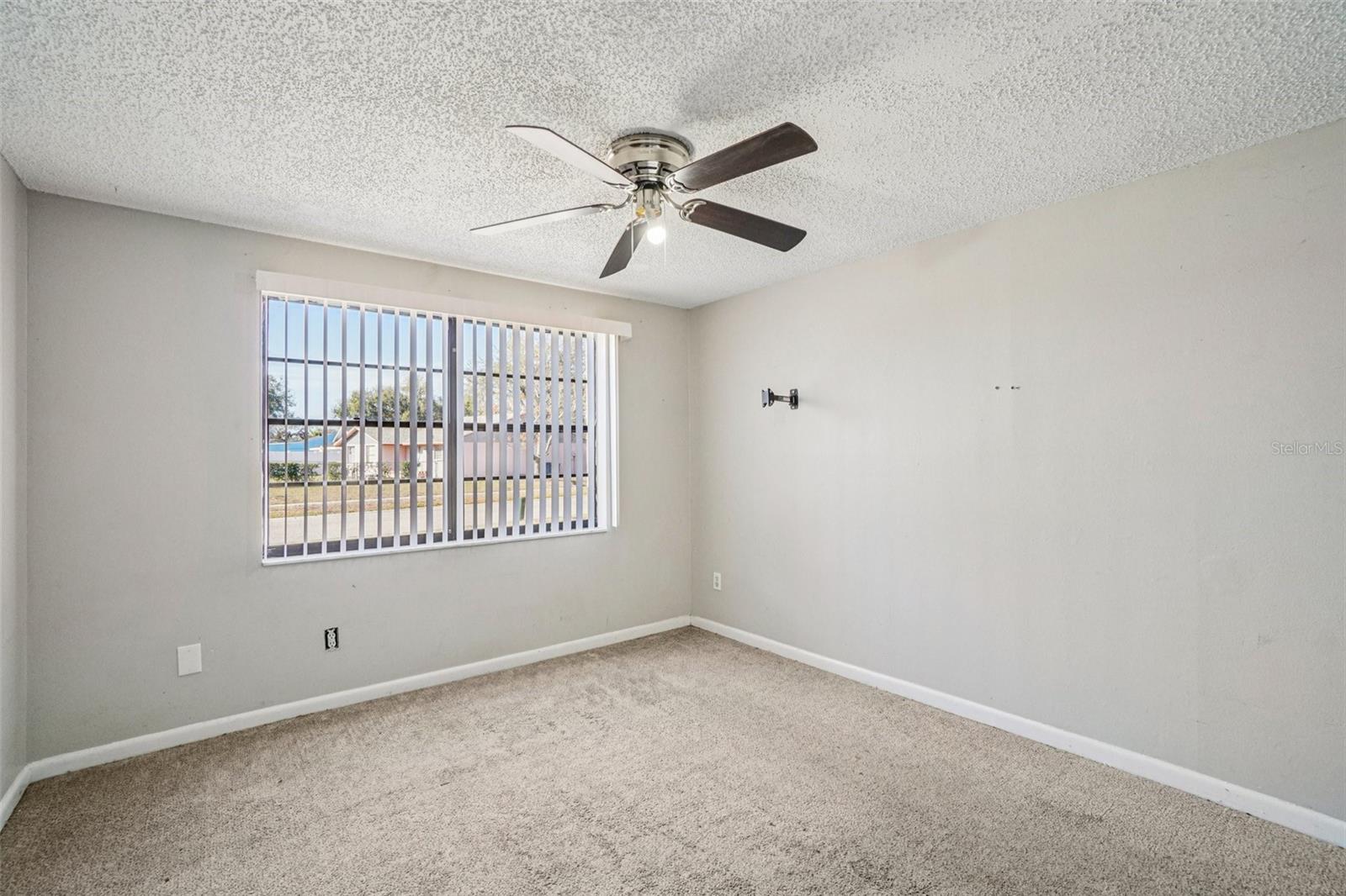 Image 14 of 25 For 6807 White Cliffs Way