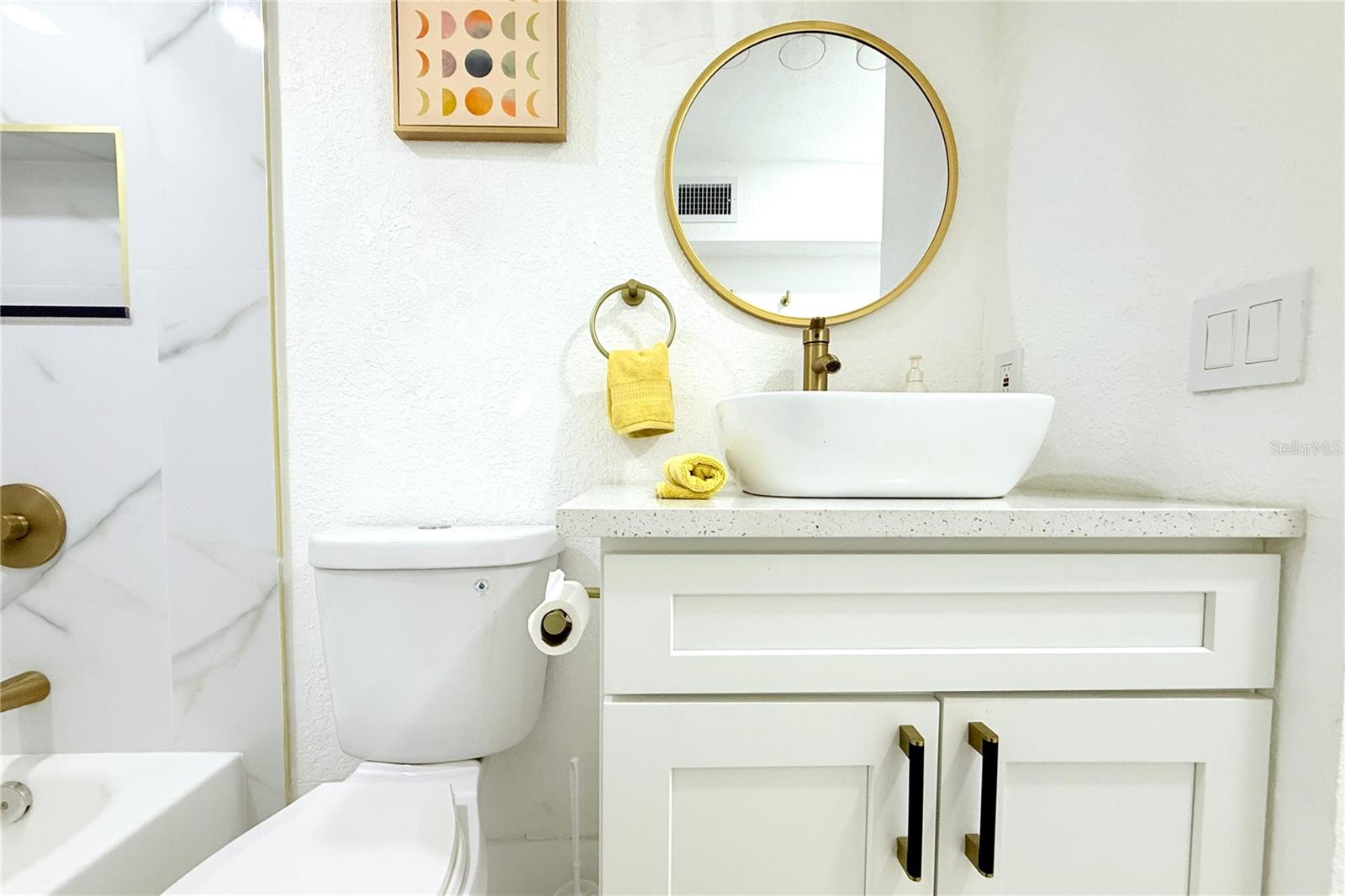 Listing photo id 29 for 8816 Ashman Road