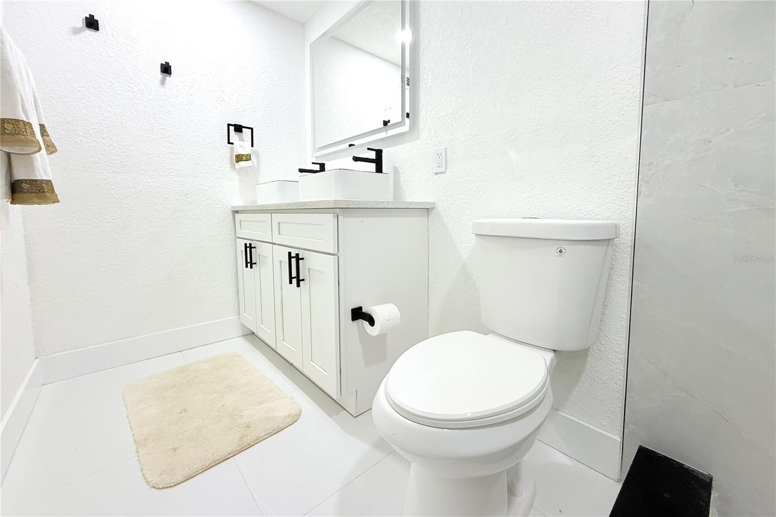 Listing photo id 33 for 8816 Ashman Road