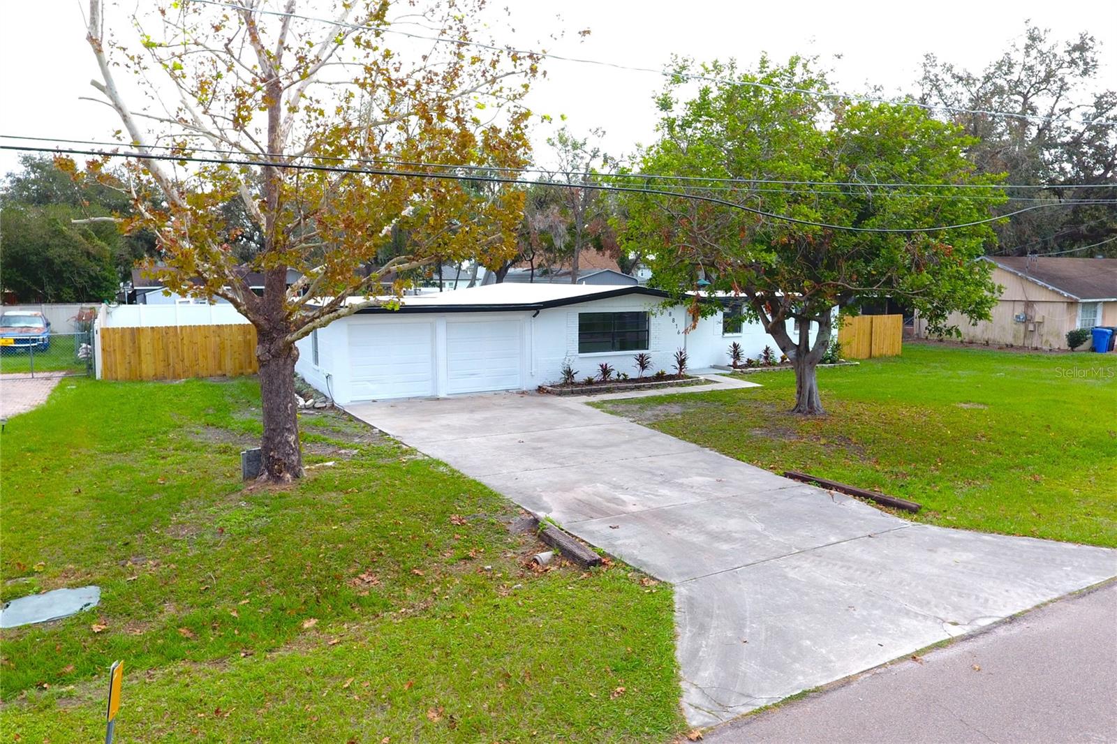 Listing photo id 3 for 8816 Ashman Road