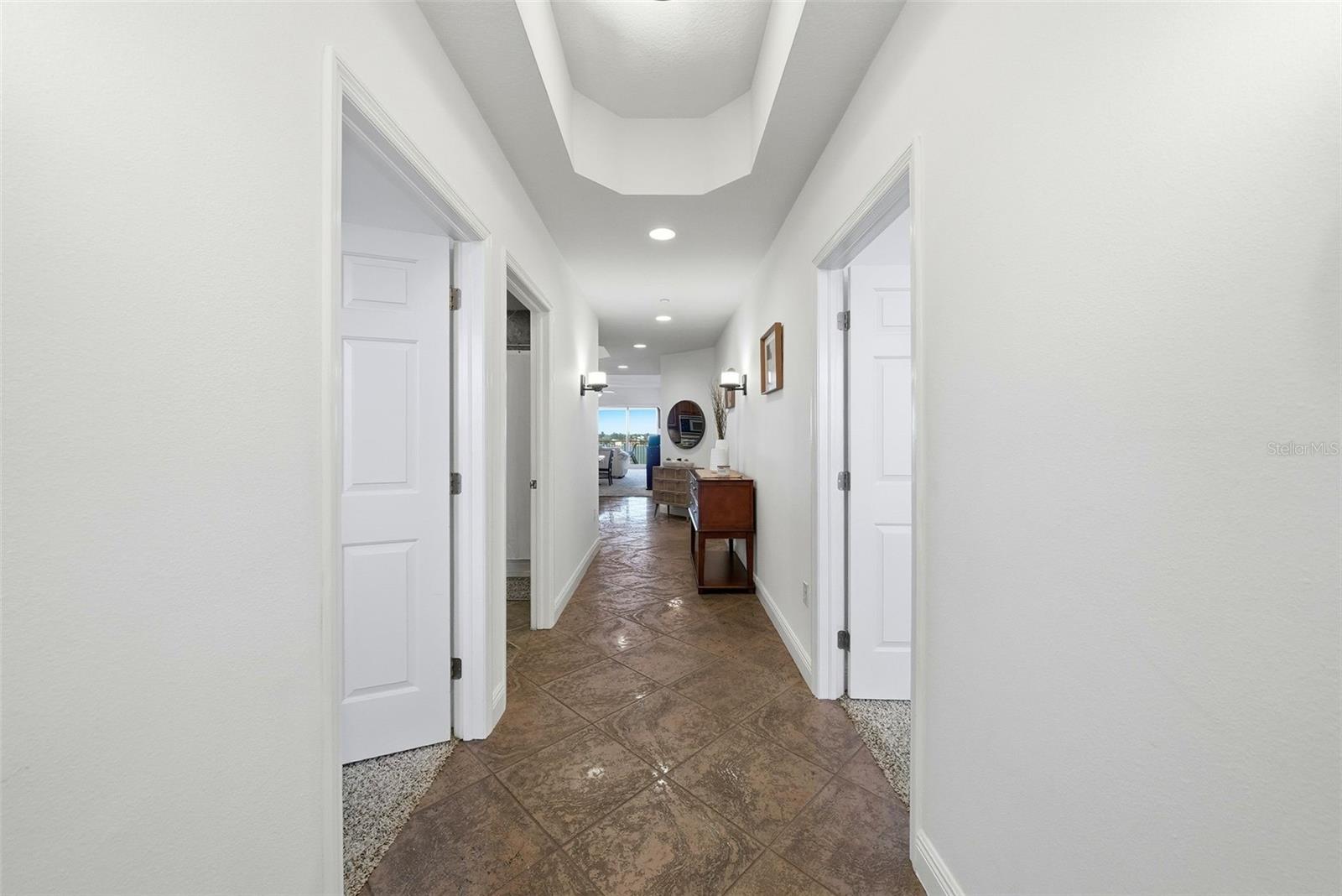 Image 22 of 52 For 17735 Gulf Boulevard 405