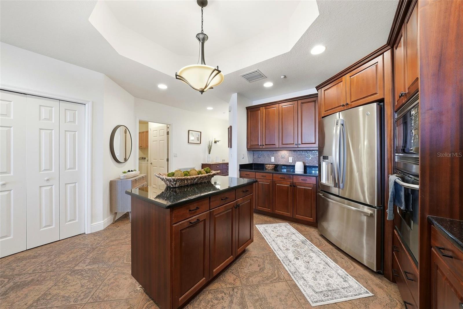 Image 26 of 52 For 17735 Gulf Boulevard 405