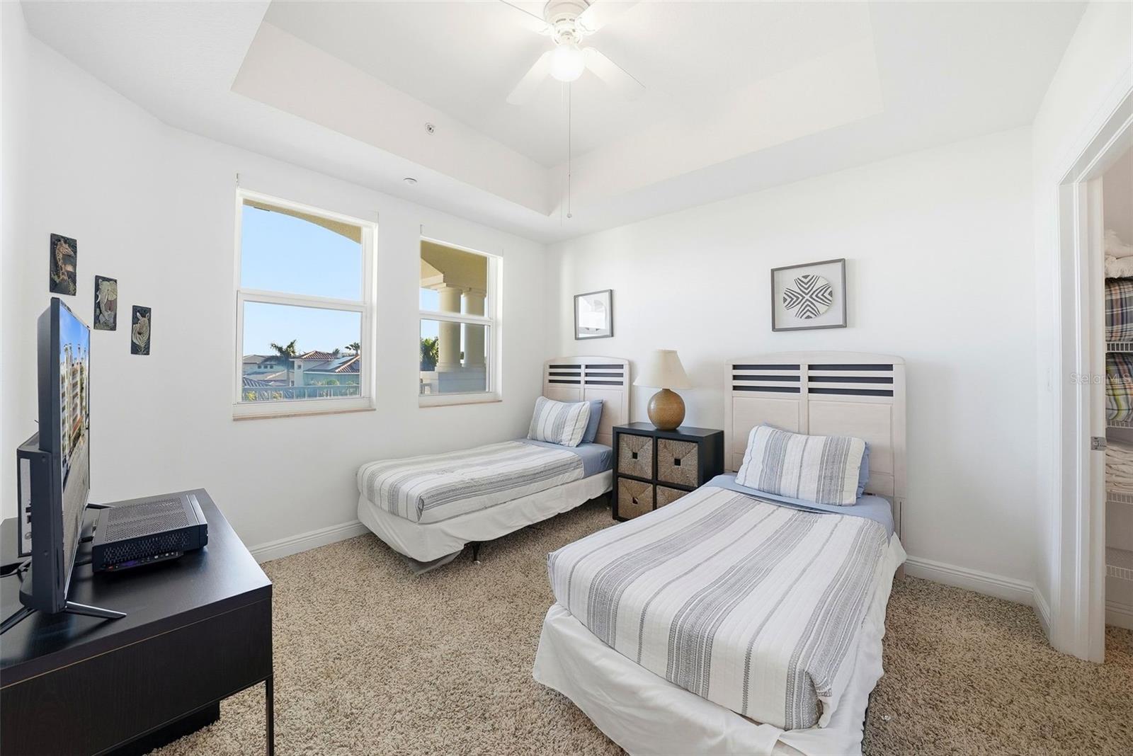 Image 32 of 52 For 17735 Gulf Boulevard 405