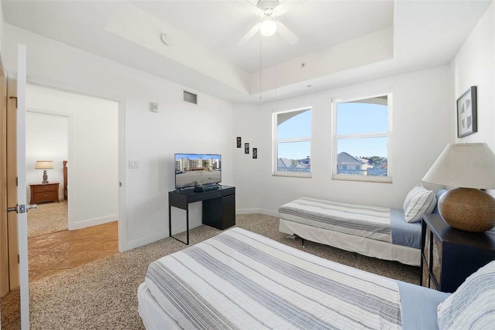 Image 33 of 52 For 17735 Gulf Boulevard 405