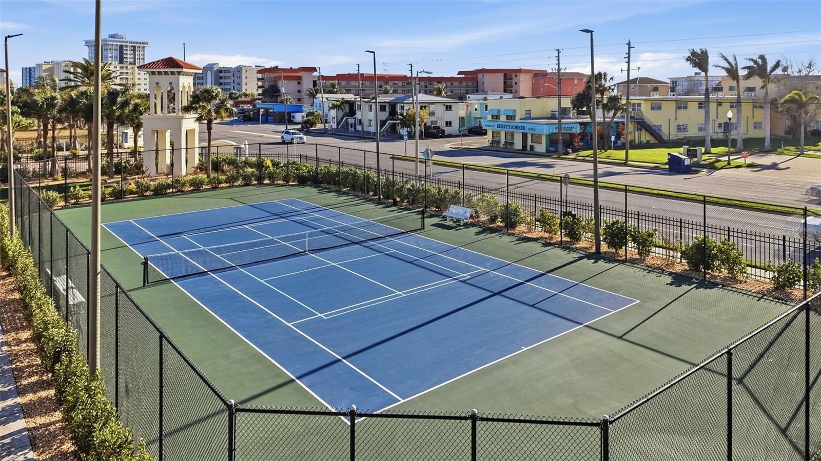 Image 38 of 52 For 17735 Gulf Boulevard 405