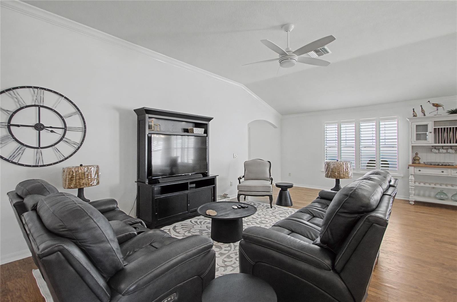 Image 13 of 47 For 1106 Southern Sun Dr