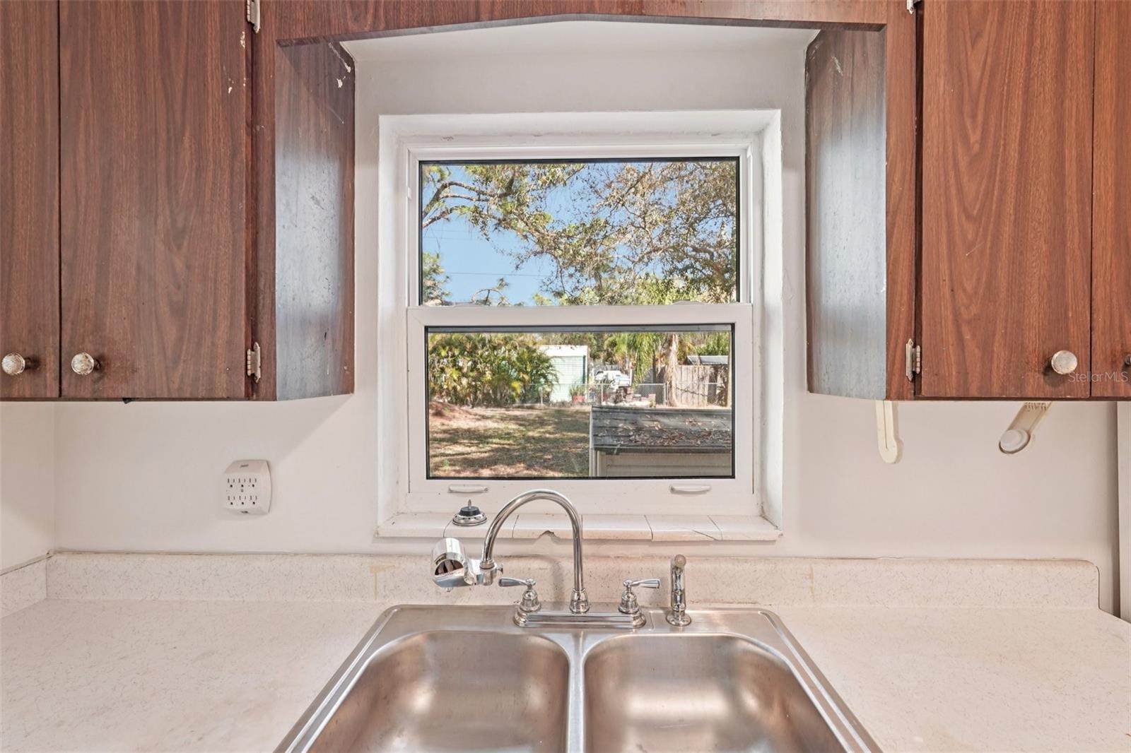 Image 11 of 31 For 4923 Brookmeade Drive