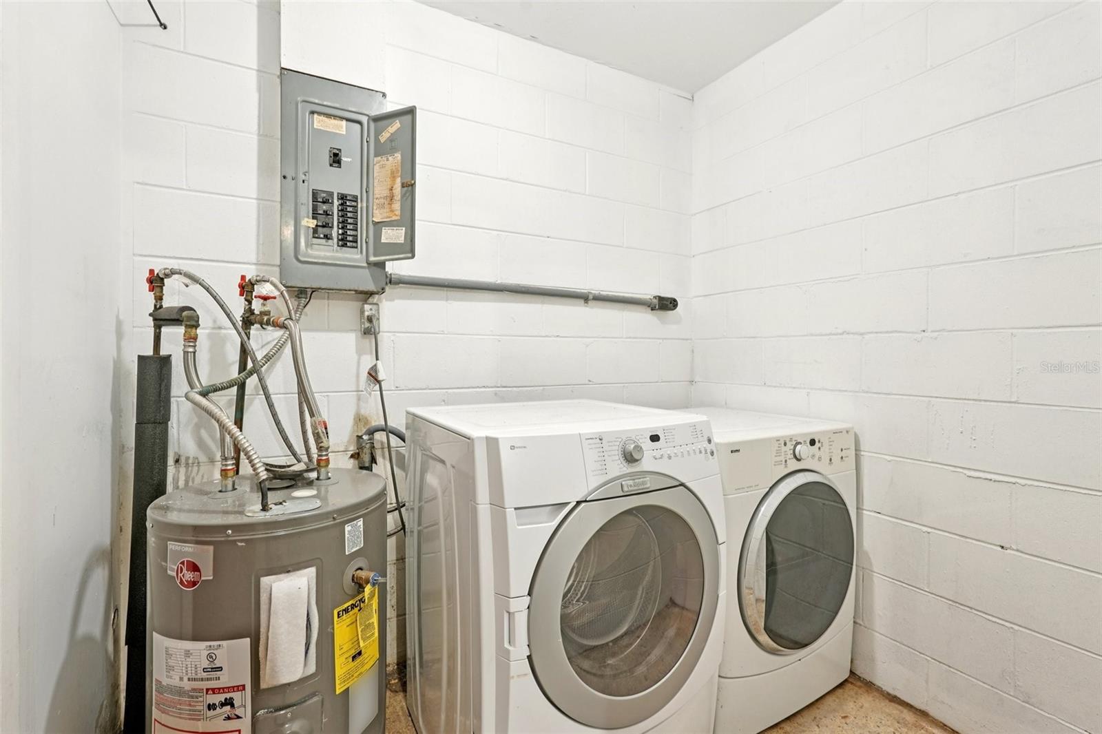 Image 13 of 31 For 4923 Brookmeade Drive