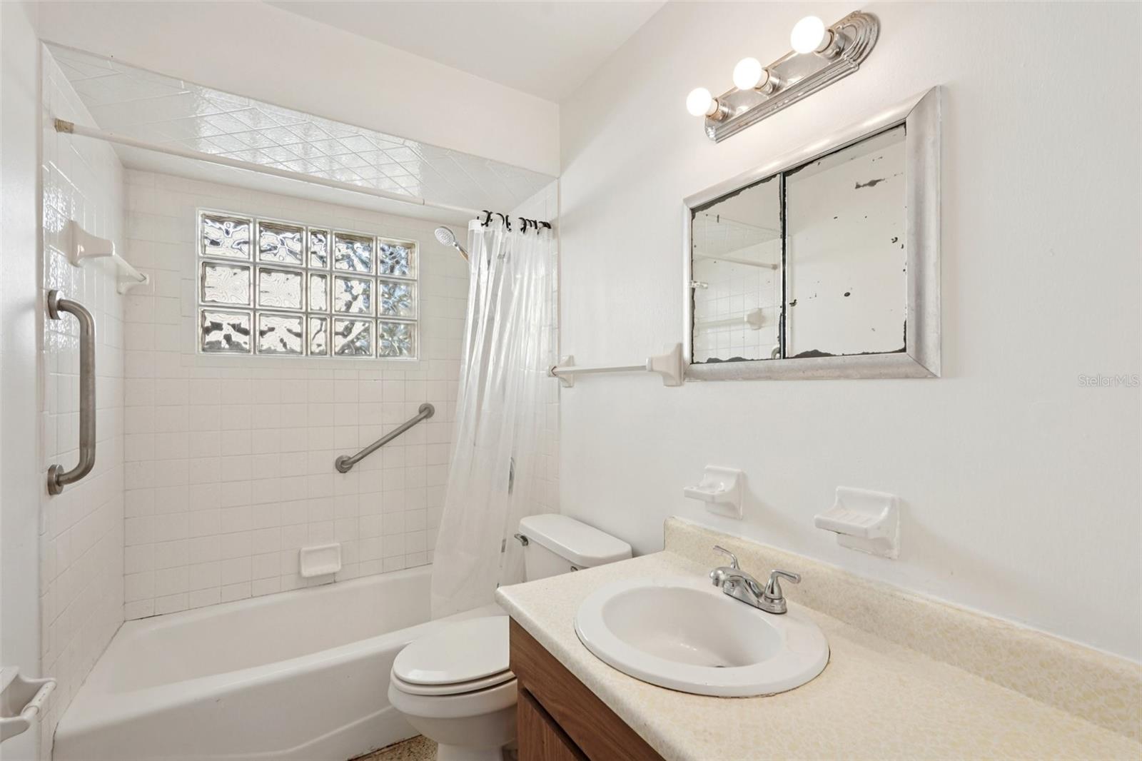 Image 14 of 31 For 4923 Brookmeade Drive