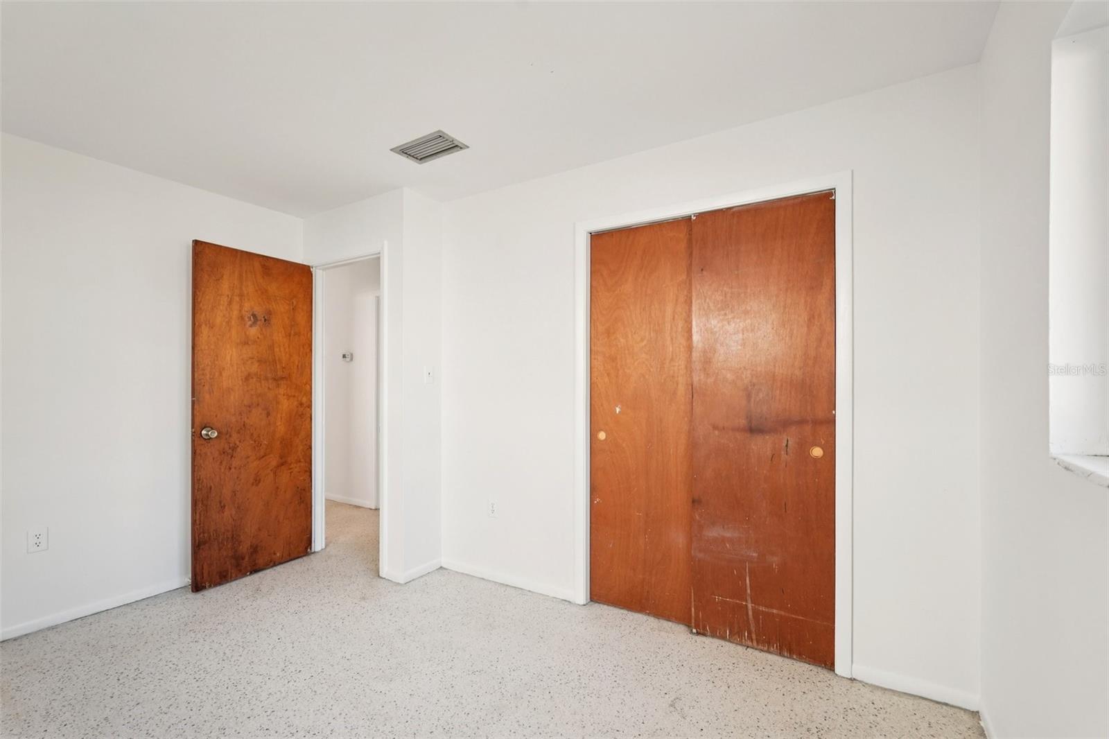 Image 16 of 31 For 4923 Brookmeade Drive