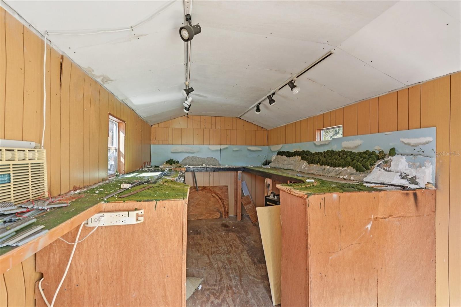 Image 21 of 31 For 4923 Brookmeade Drive