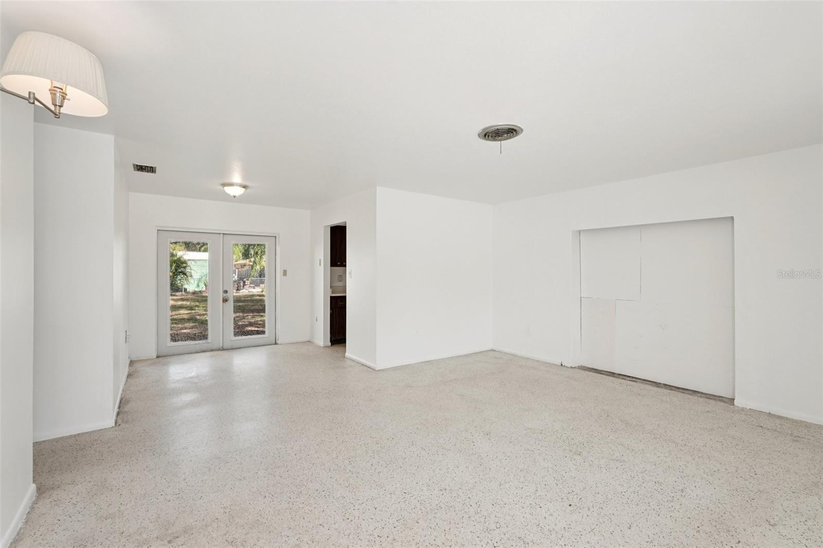 Image 5 of 31 For 4923 Brookmeade Drive