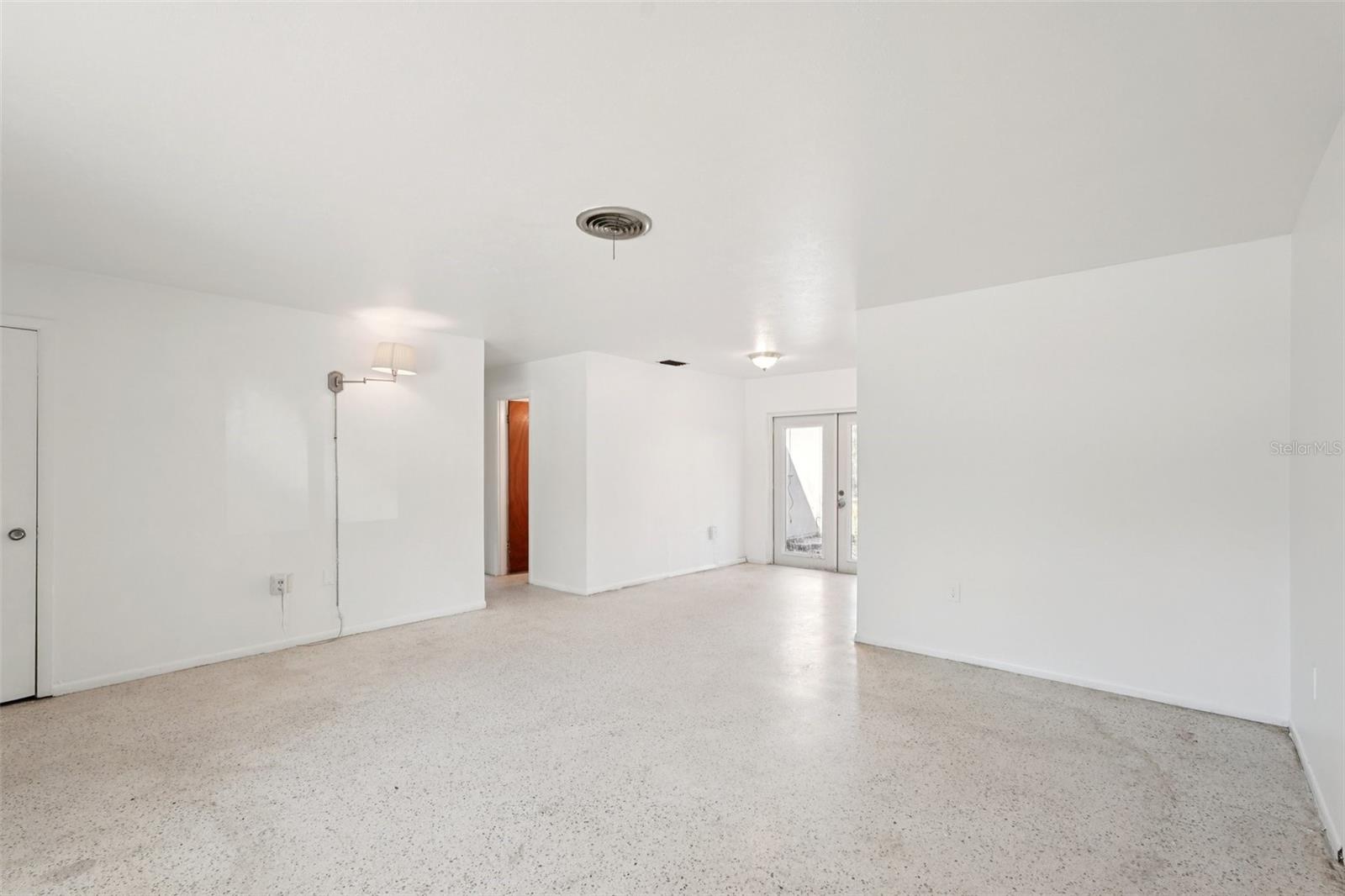 Image 6 of 31 For 4923 Brookmeade Drive