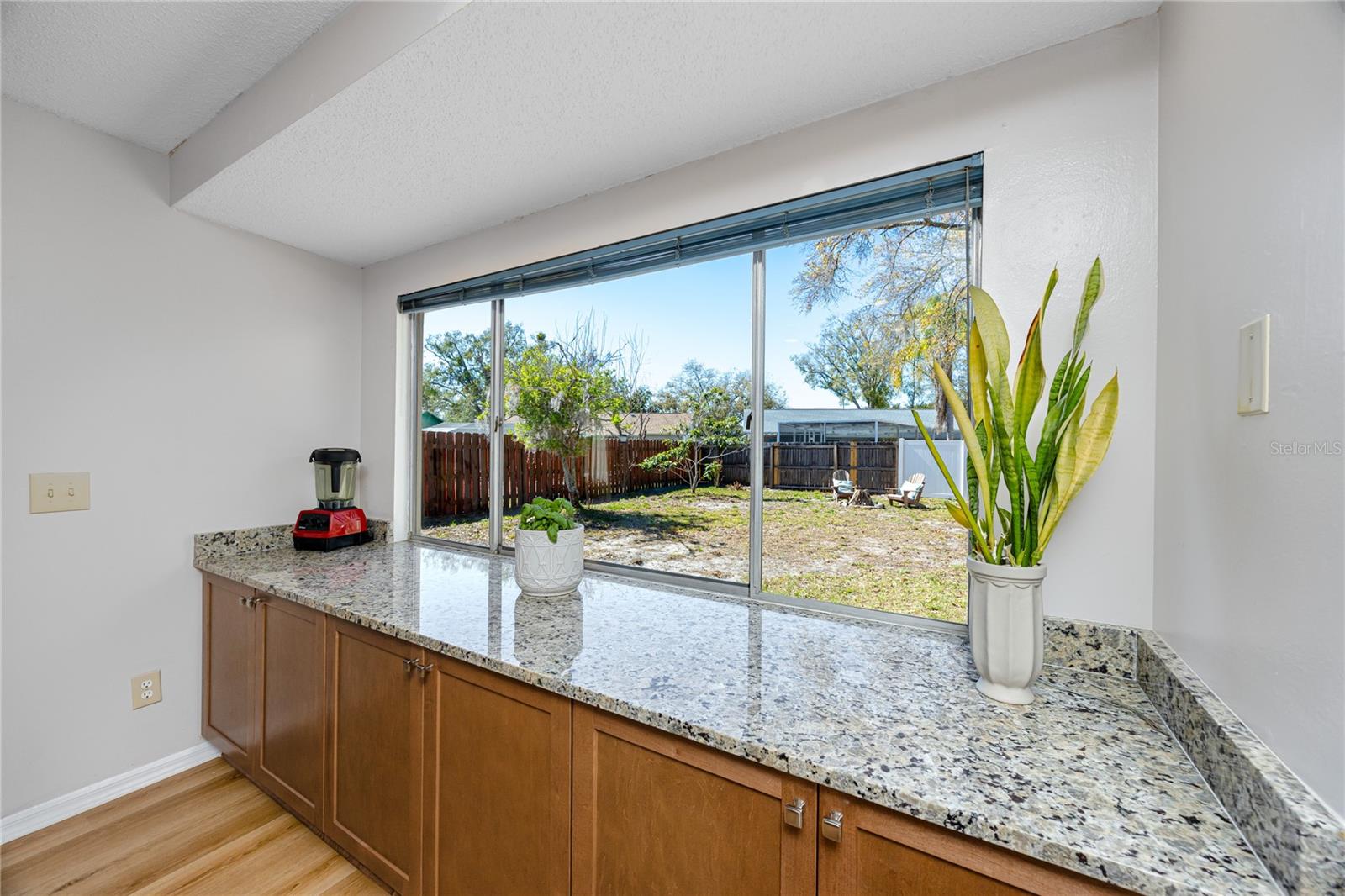 Image 13 of 48 For 14012 Cascade Lane