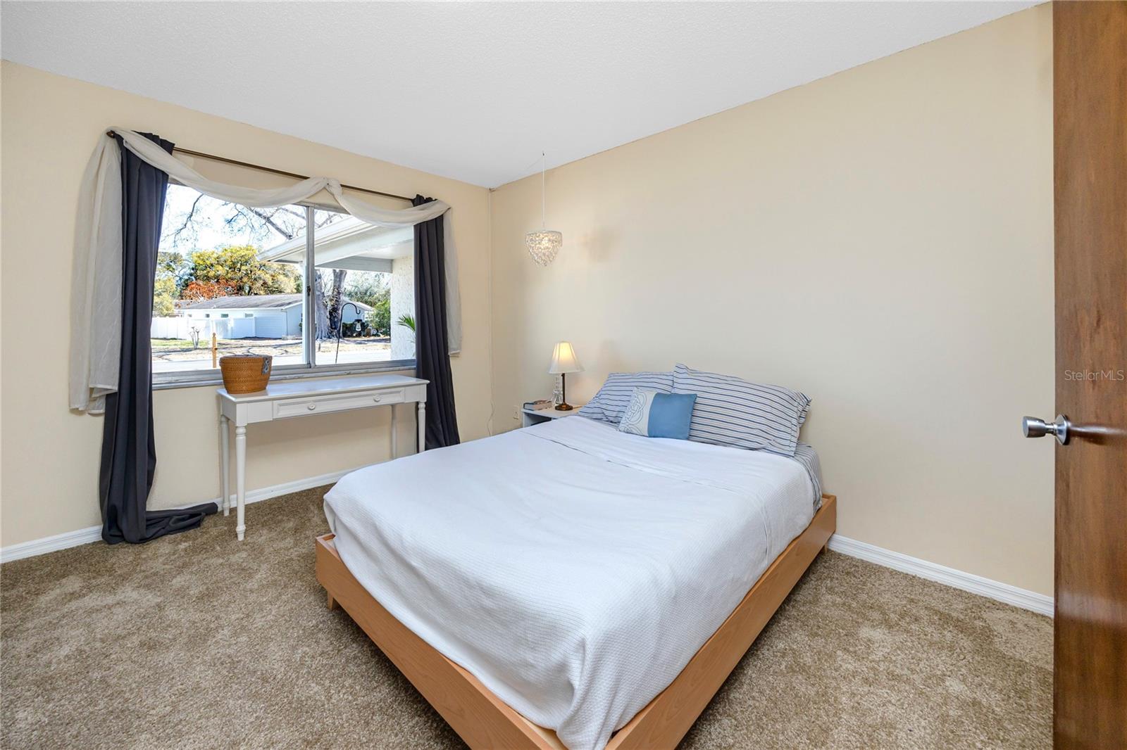 Image 17 of 48 For 14012 Cascade Lane