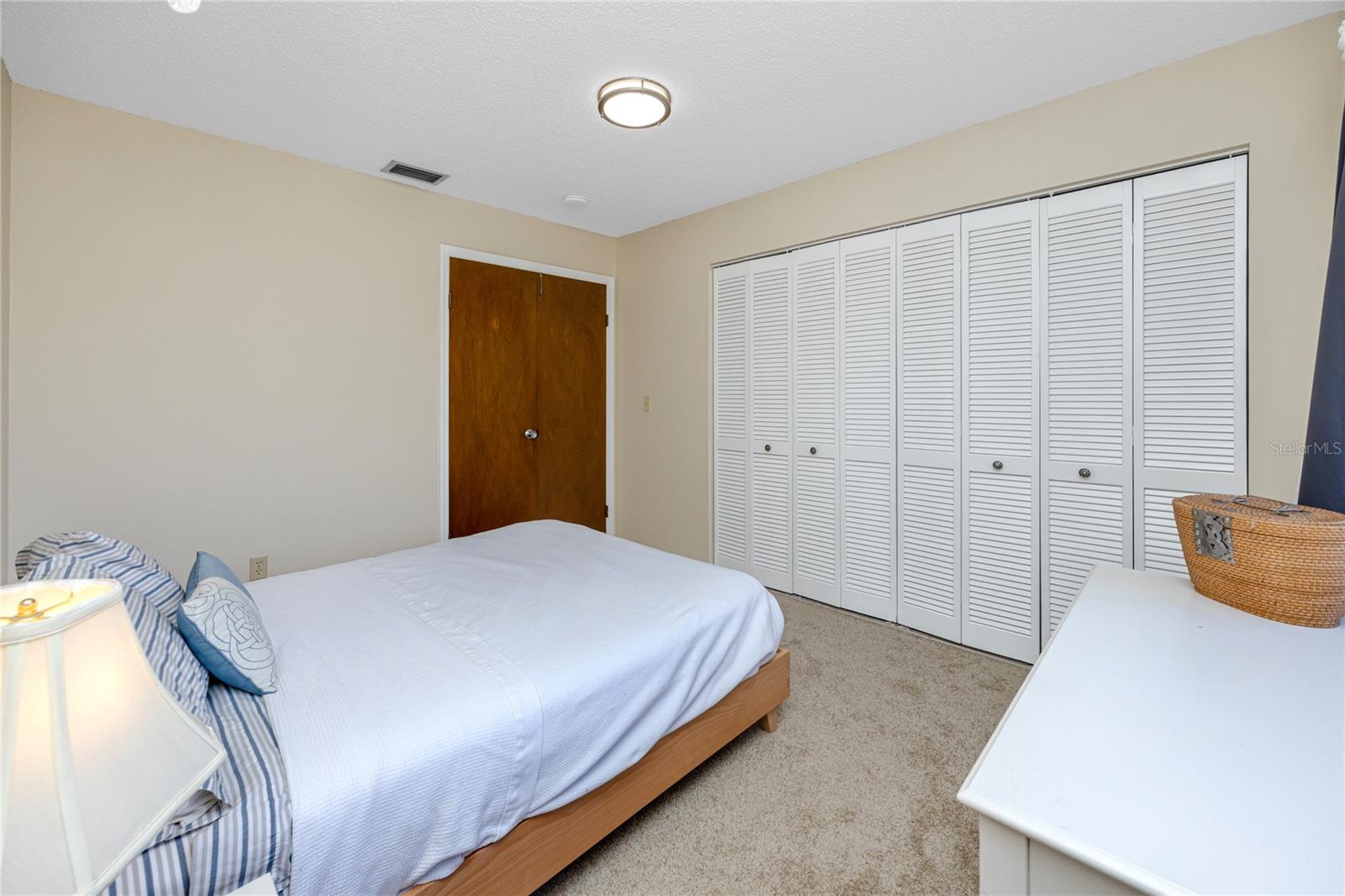 Image 18 of 48 For 14012 Cascade Lane