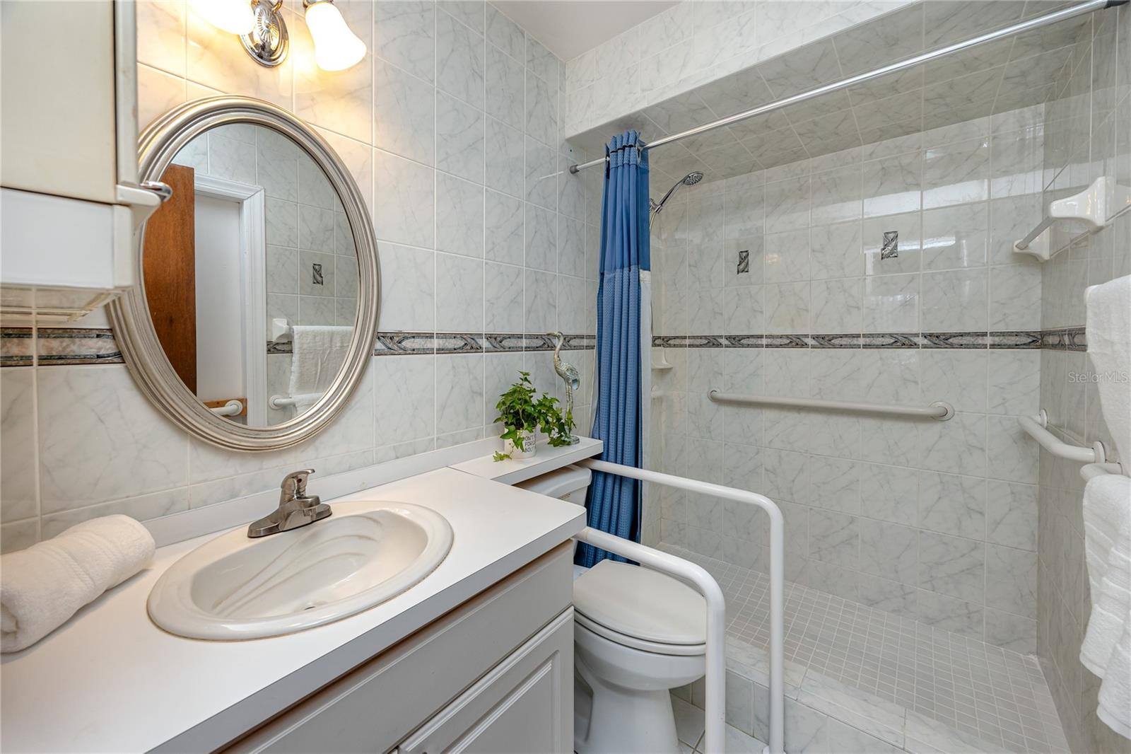 Image 21 of 48 For 14012 Cascade Lane