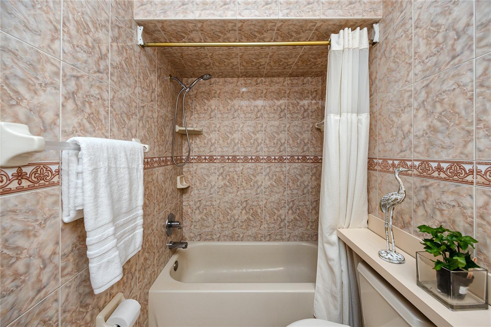 Image 25 of 48 For 14012 Cascade Lane