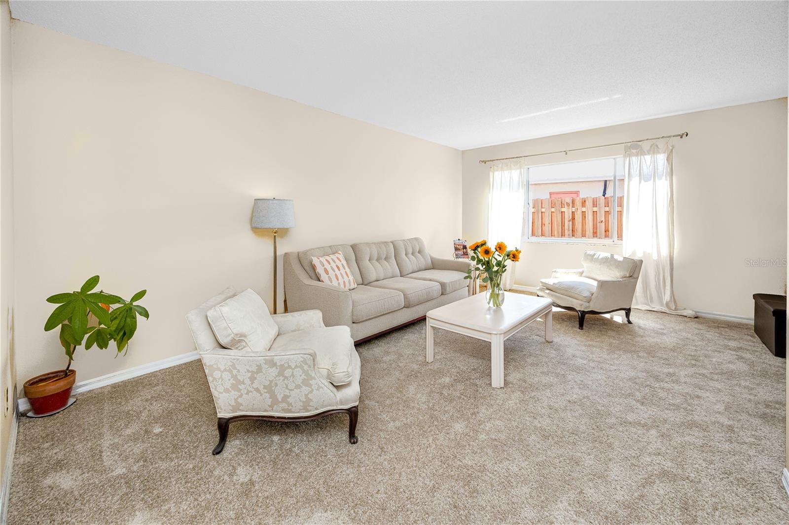 Image 6 of 48 For 14012 Cascade Lane