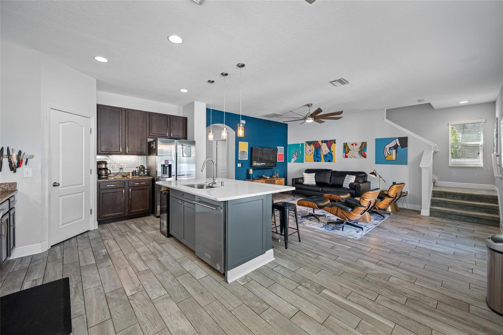 Image 11 of 43 For 827 12th Avenue S