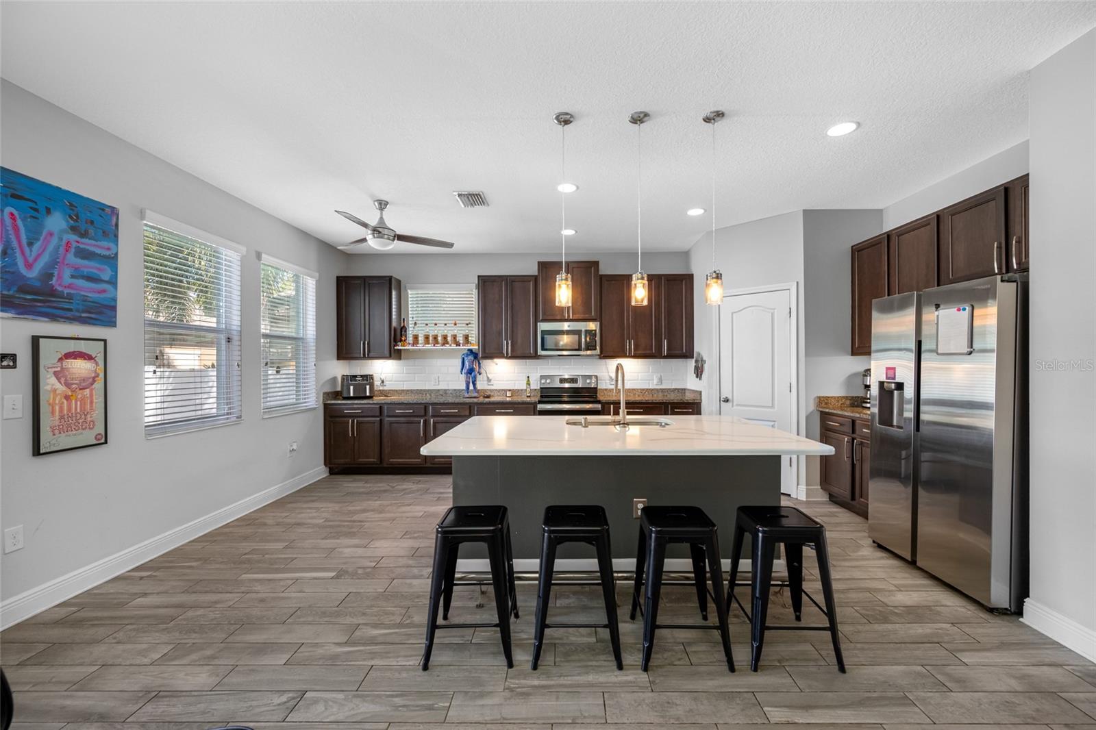 Image 13 of 43 For 827 12th Avenue S