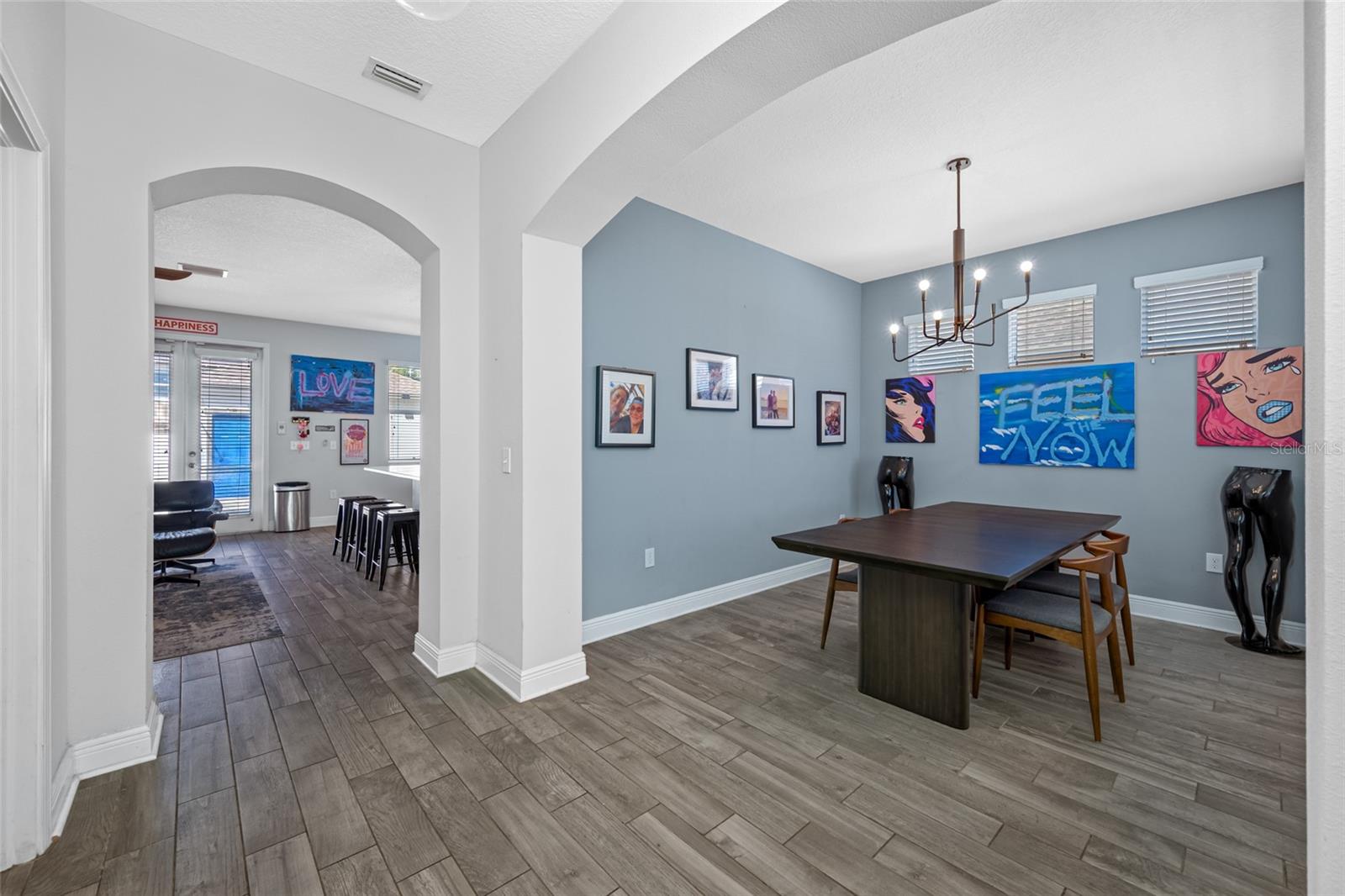 Image 17 of 43 For 827 12th Avenue S