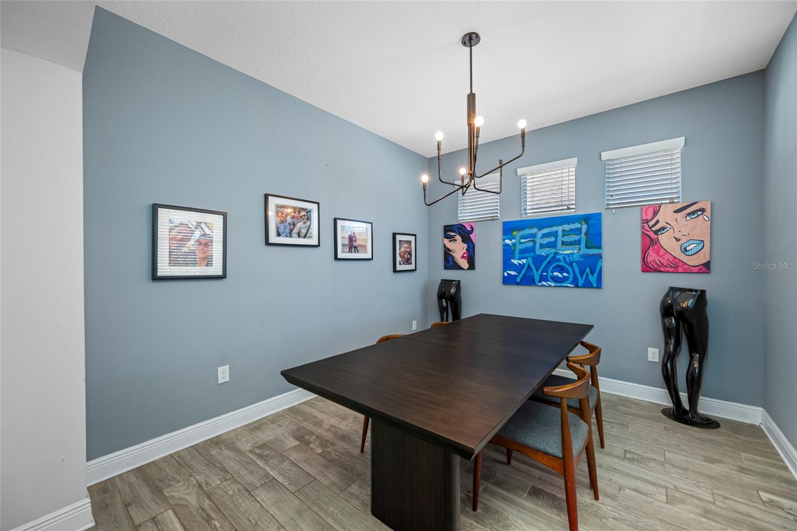 Image 18 of 43 For 827 12th Avenue S