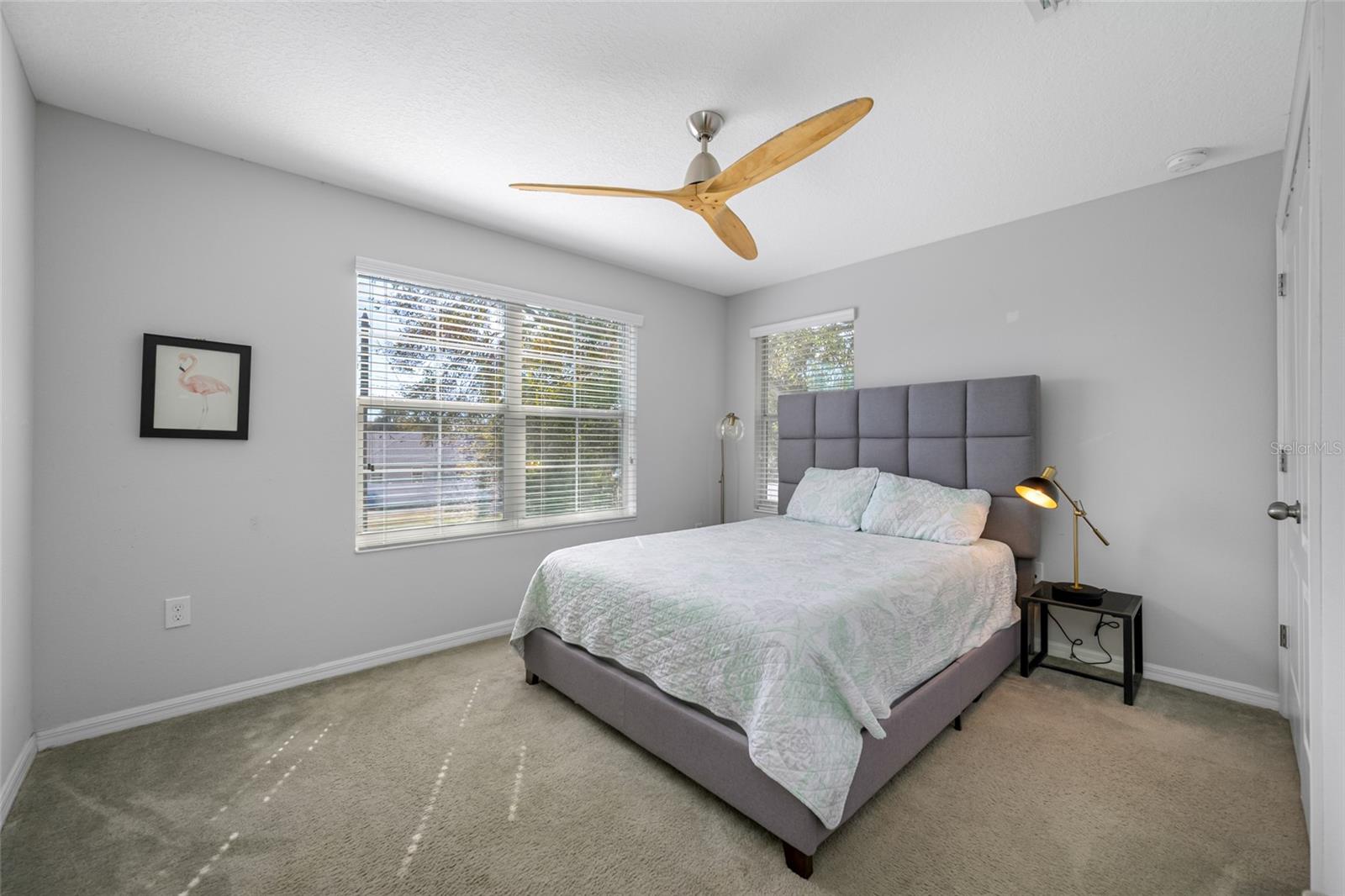 Image 29 of 43 For 827 12th Avenue S