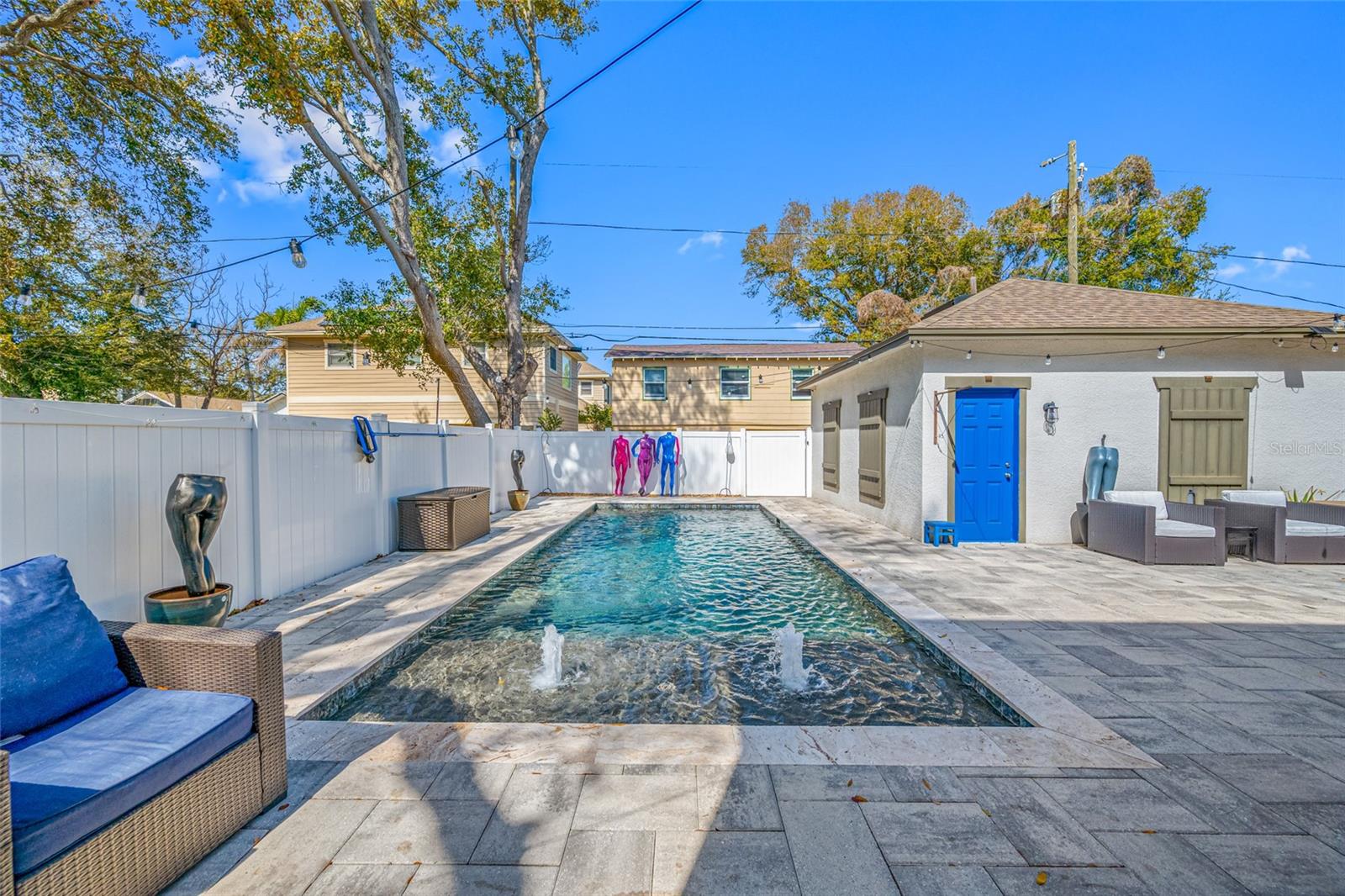 Image 34 of 43 For 827 12th Avenue S