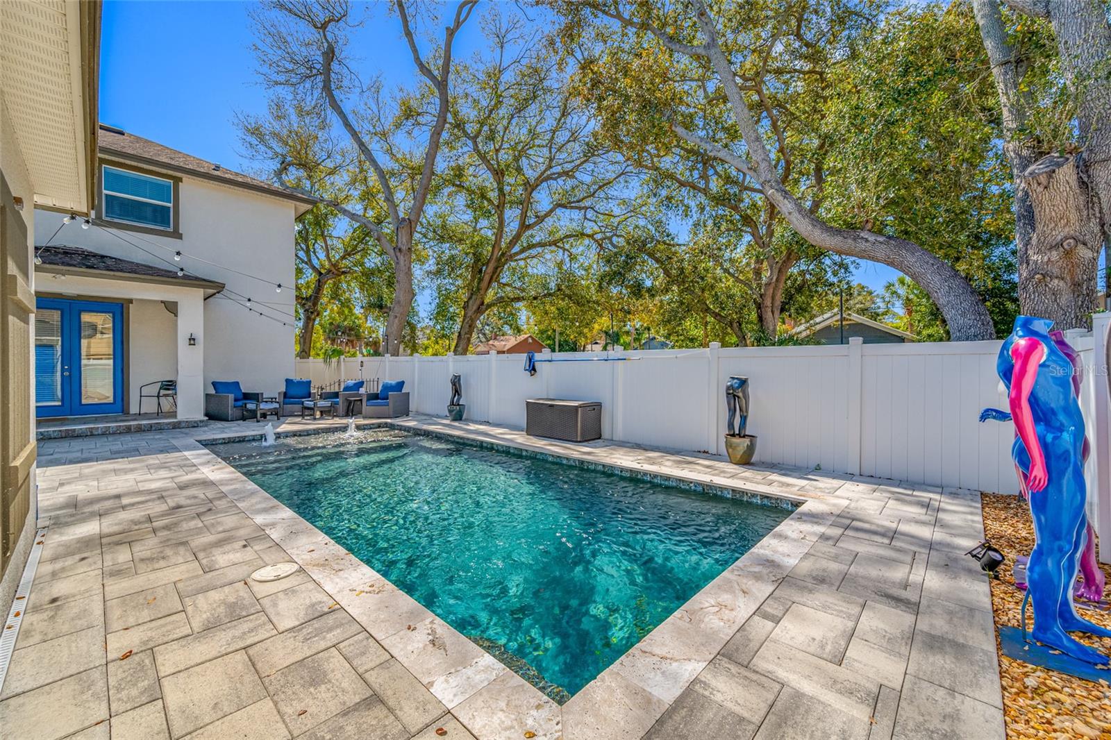 Image 36 of 43 For 827 12th Avenue S