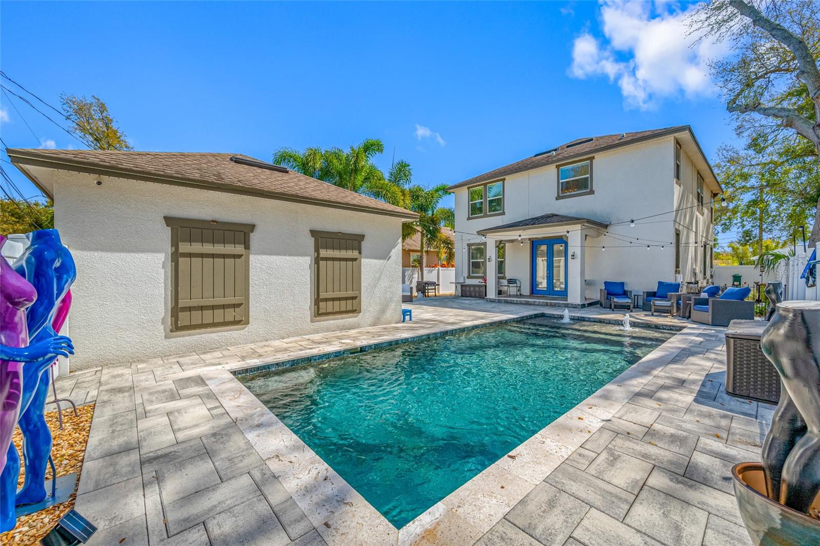 Image 38 of 43 For 827 12th Avenue S