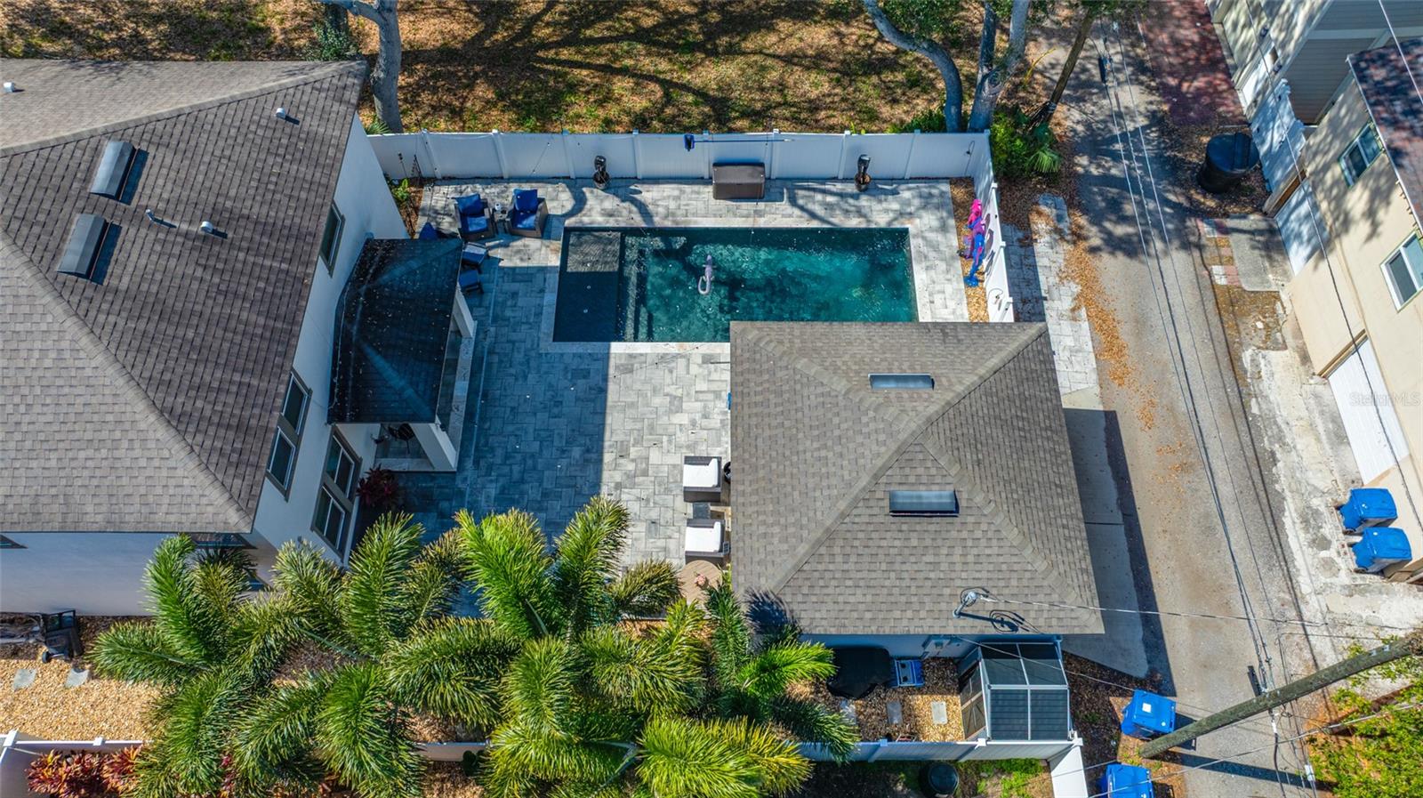 Image 41 of 43 For 827 12th Avenue S