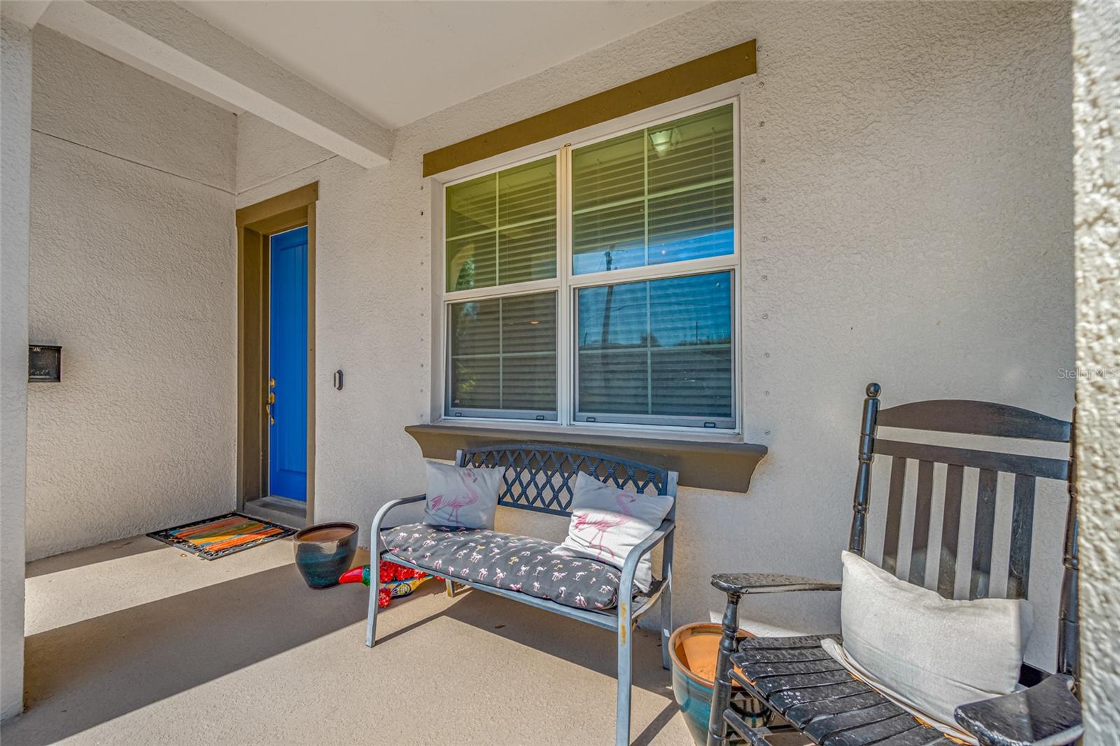 Image 6 of 43 For 827 12th Avenue S