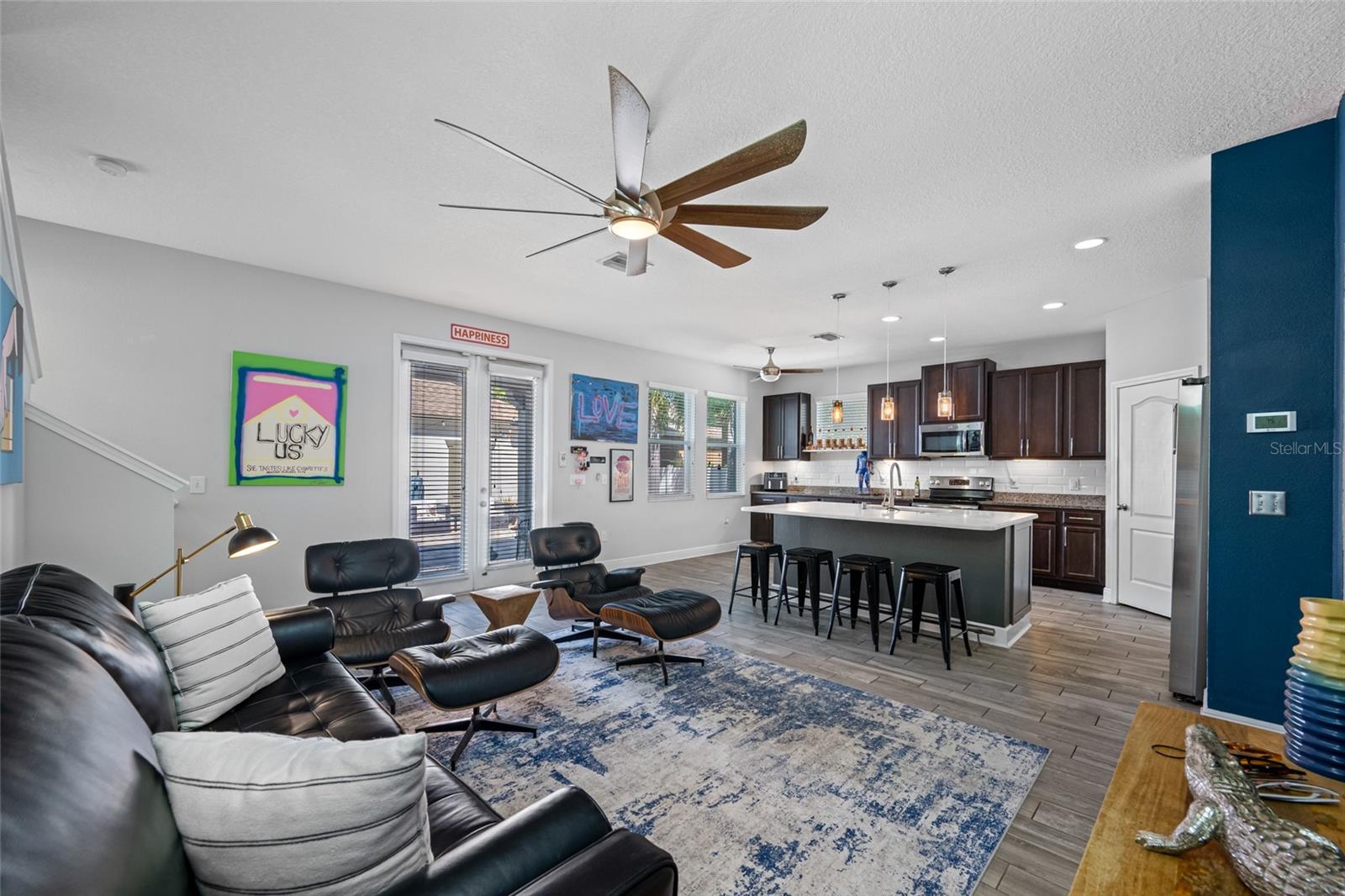 Image 7 of 43 For 827 12th Avenue S