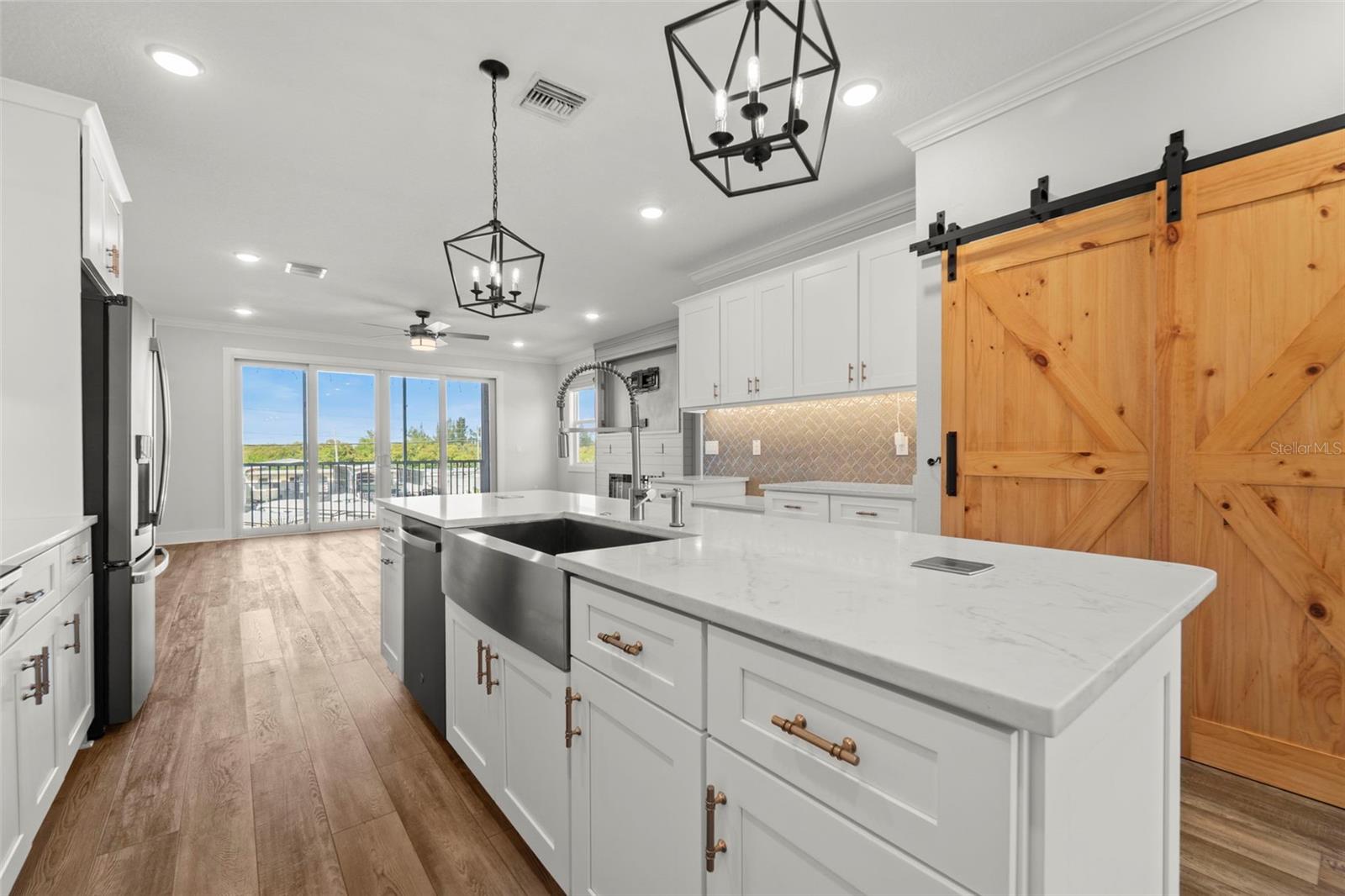 Image 12 of 80 For 1299 Savona Drive Ne